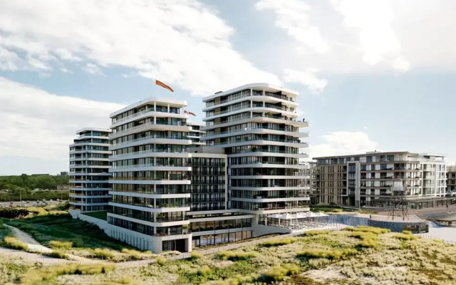 Coastal Comfort With Garage