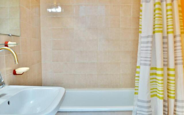 Appartement Le Lavandou, 1 pièce, 4 personnes - FR-1-251-263