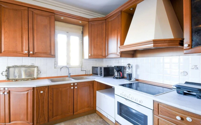 Rustic Apartment 2BR in Thessaloniki