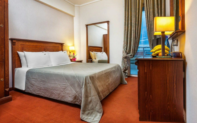 Perea Hotel