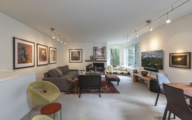 River's Edge Retreat by Exceptional Stays