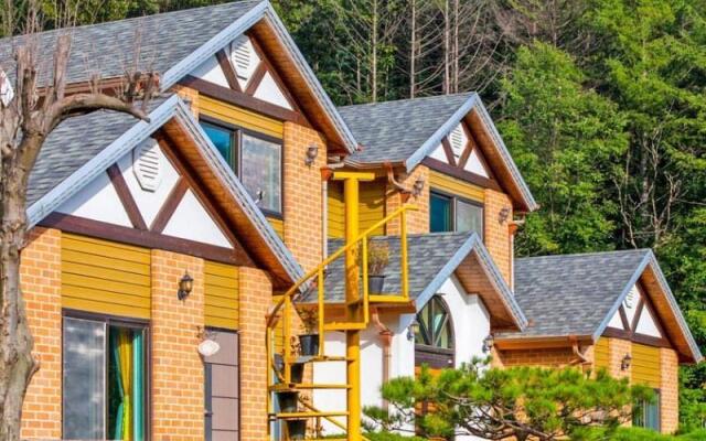 Yangpyeong Sigyekkot Pension