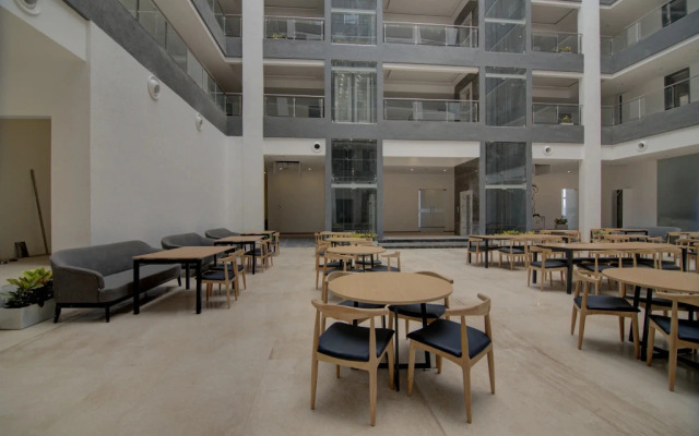 OYO Townhouse 100 Somani TC