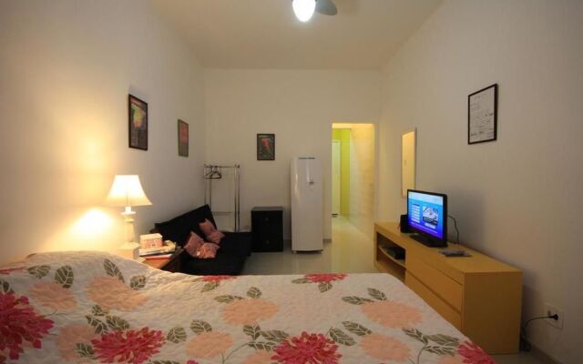 GoHouse - Apartamento Ferreira 311 - Rua Sá Ferreira, Copaca