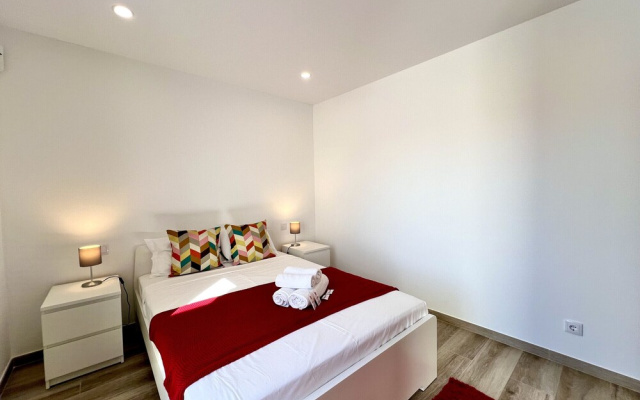 Vilamoura Design 2 by Homing