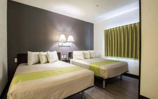 Studio 6 Bay City, TX