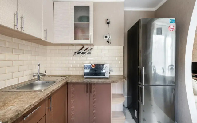 UNO (УНО) на улице 8-я Парковая 25