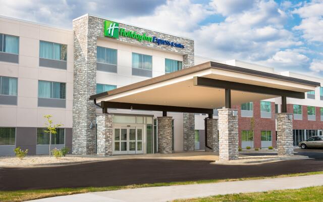 Holiday Inn Express & Suites Rock Falls, an IHG Hotel