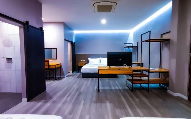 The Riva Vientiane Hotel