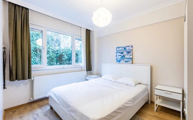 Cozy Flat With Dreamy Bosphorus View in Beyoglu