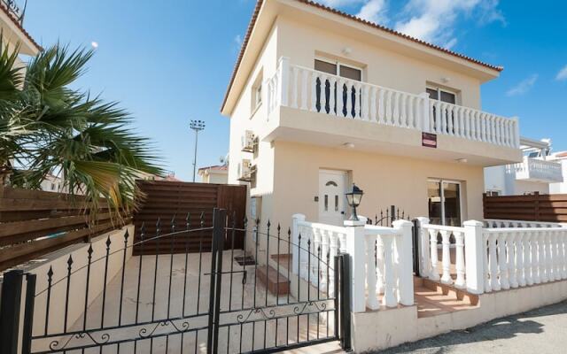 Rent Private Villa 003 Ayia Napa Holiday home