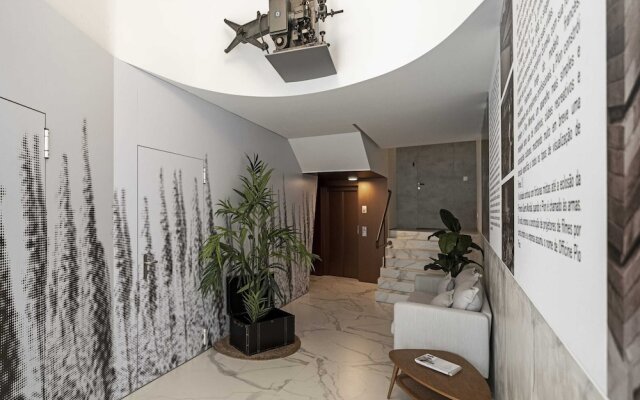 Cine Park Residence by An Island Apart