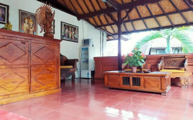 Airy Ubud Monkey Forest Bali