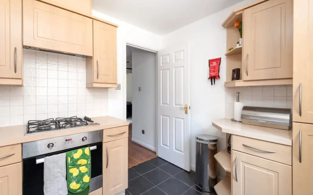 2bed-ground Floor-free Parking