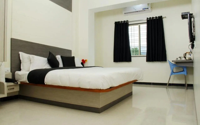 OYO Rooms Railway Station Bazar