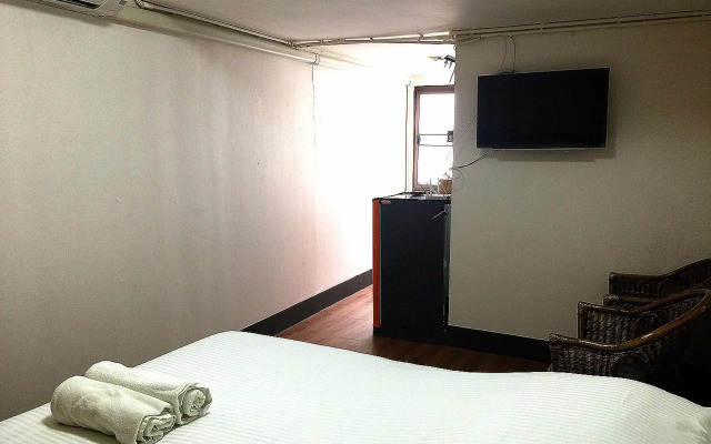 Home At Samlan Soi 1