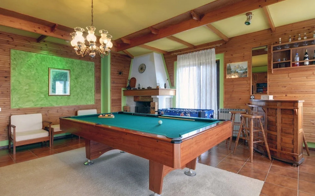 Holiday House in Muntic, Istria, With Fitness Room