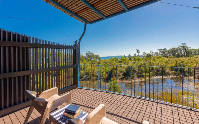 Kingfisher Bay Resort