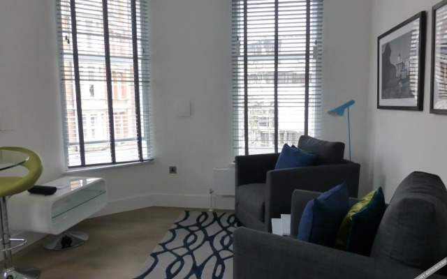 Shaftesbury Avenue Apartments