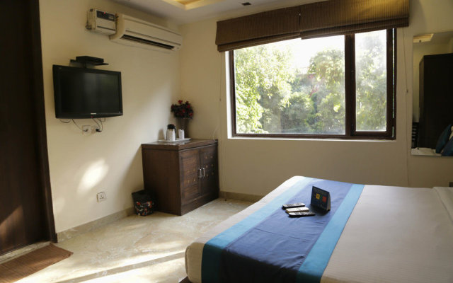 FabHotel Karol Bagh Main Market