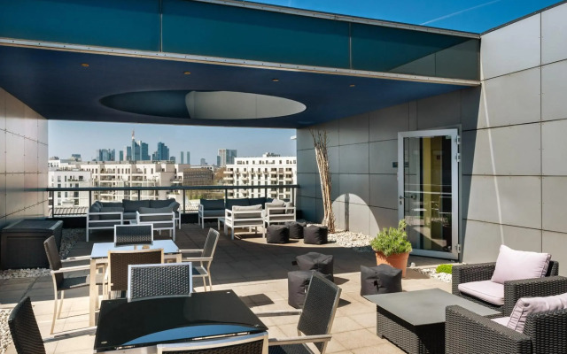 Plaza Hotel & Living Frankfurt