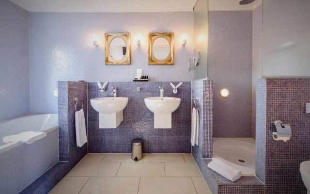 Luxury Vintage Hotel Villa Beukenhof