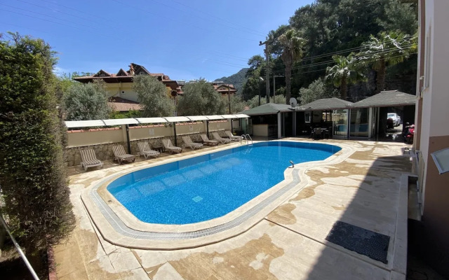 Belmaris apartments