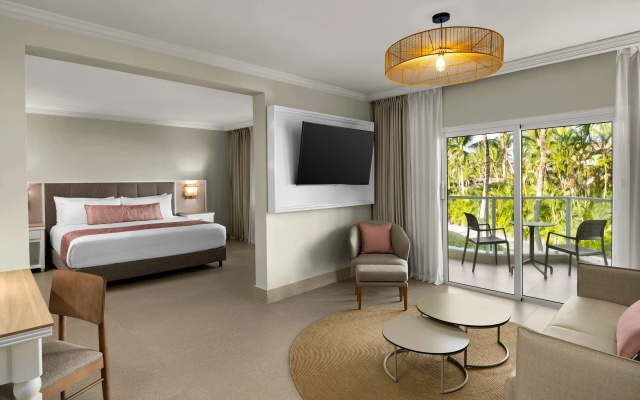 Wyndham Alltra Punta Cana All-Inclusive Resort - Image 4