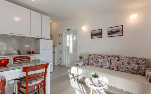 Apartment Taja, cijela kuća i vrt samo za vas