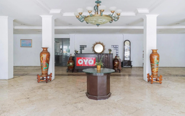 OYO 252 Istana Permata Ngagel