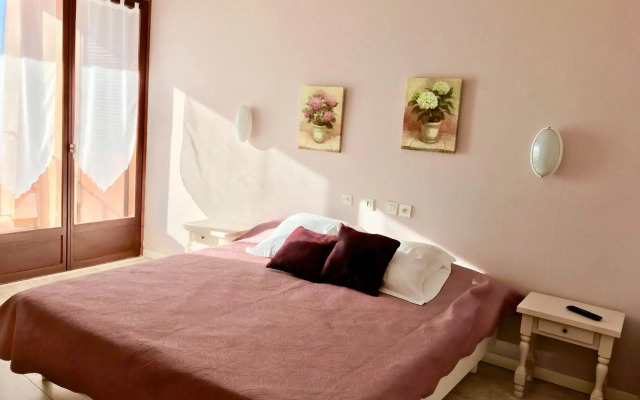 Hotel Celine