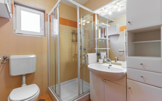 Nice Home in Volme With Wifi and 3 Bedrooms