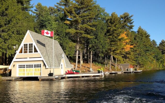 Gorgeous Private Island Cottage