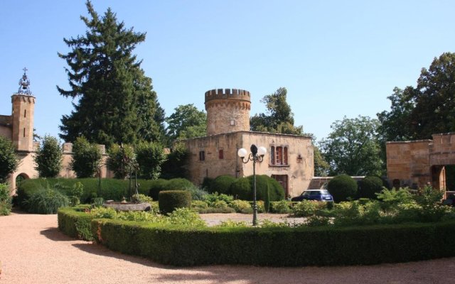 Chateau La Grange fort