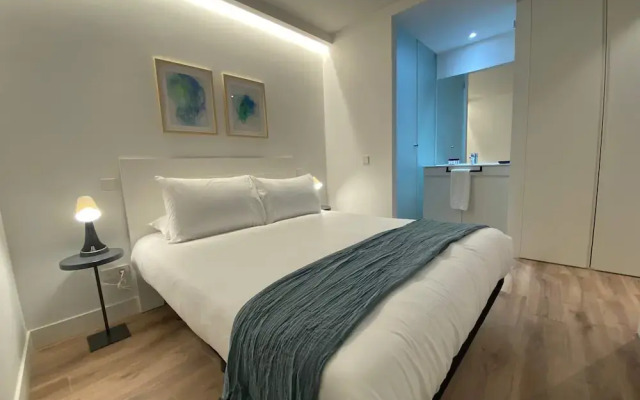 w Majestic 2BR at Palacio Real