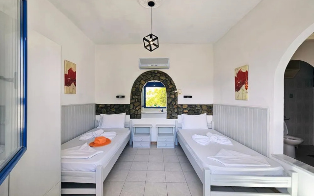 Pavlis Studios Ormos