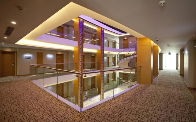 Fourway Hotel SPA & Restaurant