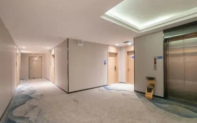 Unitour Hotel (Yulin Wanhua)