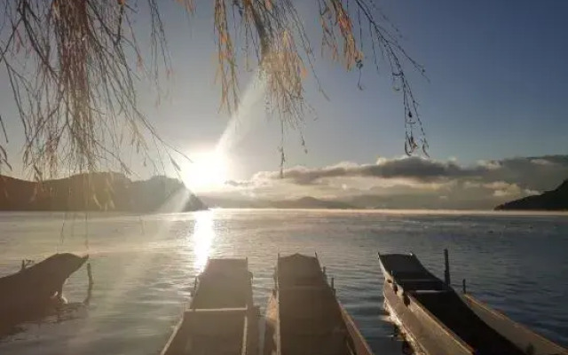 Lugu Lake Jiangnan Yaju Hostel
