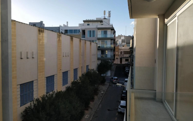 Ideal Location, Stylish 1BR Apartment with Free Parking