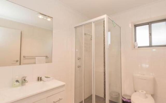 Boronia 6/30 Nettin Circuit