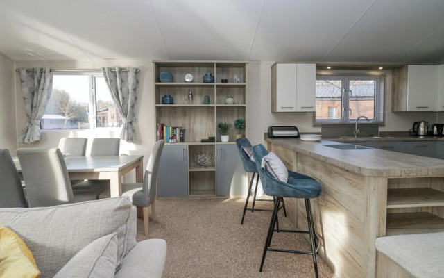 The Three Bears Lodge, Coniston Drive 11