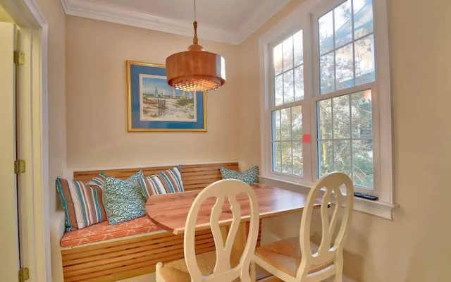 Beach Retreat by Peace Vacations