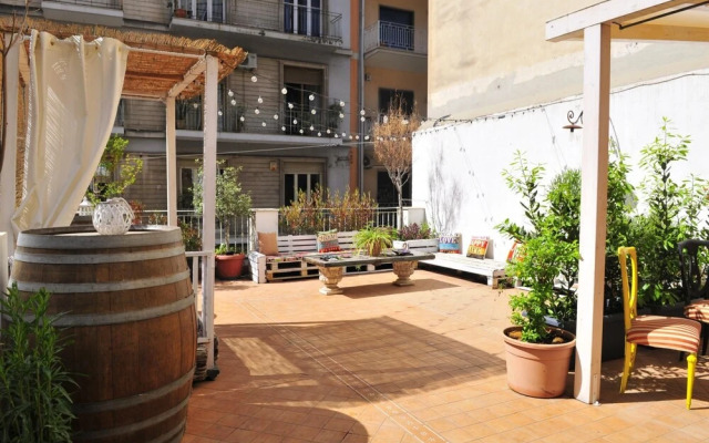 Petra Lavica Holiday Home