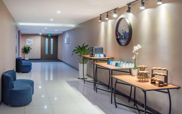 Holiday Inn Express Shenyang North Station by IHG