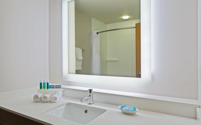 Holiday Inn Express Hotel & Suites Tavares - Leesburg by IHG