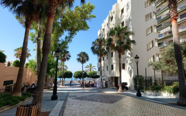 Luxury 3 Bedroom Beach Front Apartment in Marbella