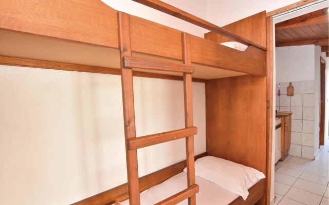 Beautiful Apartment in Bogomolje With 1 Bedrooms