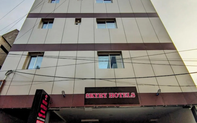 Skyry Hotels Singanallur