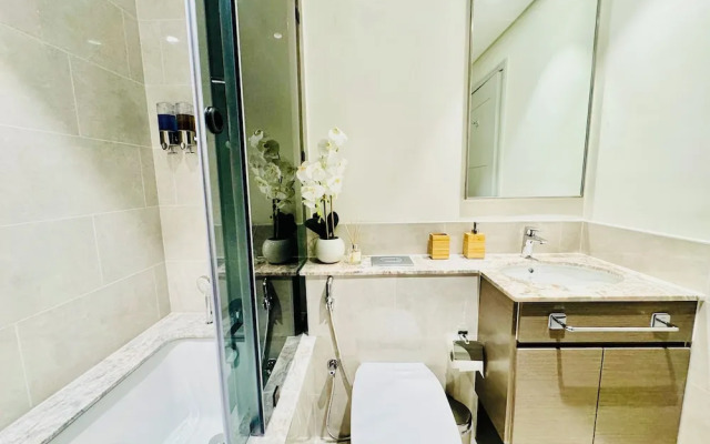 Venduras Luxe 4Br Fountain & Burj View